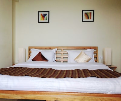Queen's Meadow Hotel
